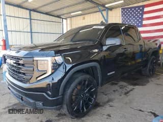✅ 2023 GMC Sierra 1500 Elevation • VIN: 1GTUUCE8XPZ117371 • Lot: 69579525. Wystawiony na Copart z przebiegiem 61 239 mil. Bezpłatny archiwum sprzedaży aukcyjnych z USA i szczegółowy raport historii pojazdu na DreamBid. Zdjęcie 1.