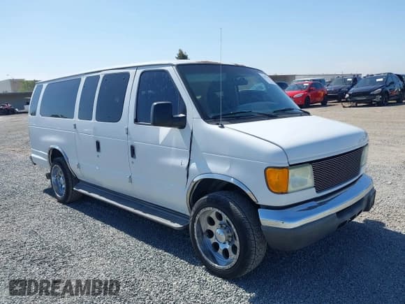 ✅ 2004 Ford Econoline Passenger XL • VIN: 1FBSS31SX4HB03491 • Lot: 42397719. Listed on IAAI with 288,418 mi. Free auction sales archive from the USA and detailed vehicle history report at DreamBid. Image 6.