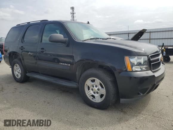 ✅ 2007 Chevrolet Tahoe LS • VIN: 1GNFC13C07R331204 • Lot: 53524505. Wystawiony na Copart z przebiegiem 256 592 mil. Bezpłatny archiwum sprzedaży aukcyjnych z USA i szczegółowy raport historii pojazdu na DreamBid. Zdjęcie 4.