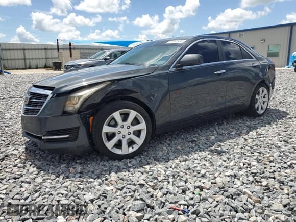 ✅ 2015 Cadillac ATS Standard AWD • VIN: 1G6AG5RX3F0101820 • Лот: 61837365. Опубликован ранее на Copart с пробегом 166 105 миль. Бесплатный доступ к архиву аукционных продаж из США и подробный отчёт об истории автомобиля на DreamBid. Изображение 1.
