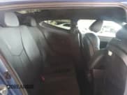 ✅ 2016 Hyundai Veloster Turbo Rally Edition • VIN: KMHTC6AE8GU262252 • Lot: 76103633. Wystawiony na Copart z przebiegiem Nie podano. Bezpłatny archiwum sprzedaży aukcyjnych z USA i szczegółowy raport historii pojazdu na DreamBid. Zdjęcie 11.