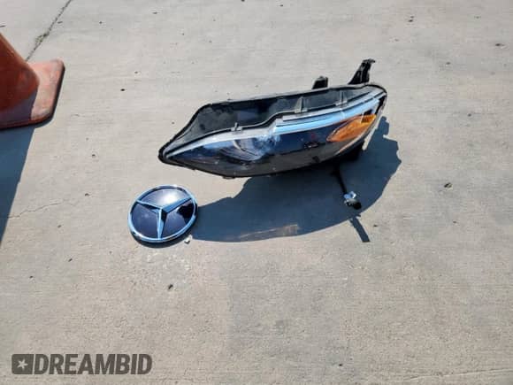 2022 Mercedes-Benz CLA 250 с VIN W1K5J4GB1NN249585, выставлен на аукционе Copart как лот 68383695 с пробегом 40 812 миль миль и Списание • Salvage title. История ставок и продаж доступна на DreamBid. Изображение 12.