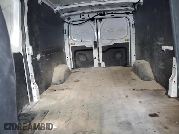 ✅ 2021 Ford Transit Cargo • VIN: 1FTYE1Y83MKA02923 • Lot: 59950205. Listed on Copart with 55,187 mi. Free auction sales archive from the USA and detailed vehicle history report at DreamBid. Image 10.