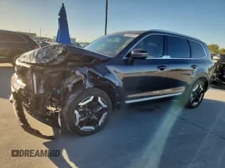 ✅ 2025 Kia Telluride EX • VIN: 5XYP34GC6SG645942 • Lot: 89592625. Listed on Copart with 5,818 mi. Free auction sales archive from the USA and detailed vehicle history report at DreamBid. Image 1.