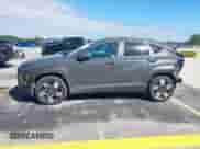 2025 Hyundai Kona SEL с VIN KM8HB3AB2SU286343, выставлен на аукционе IAAI как лот 43581936 с пробегом 15 438 миль миль и . История ставок и продаж доступна на DreamBid. Изображение 15.
