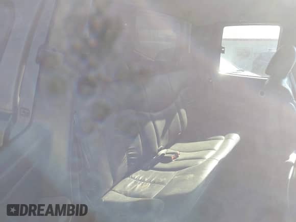 ✅ 2001 Chevrolet Silverado 1500 LS • VIN: 2GCEK19TX11120011 • Lot: 43585666. Wystawiony na IAAI z przebiegiem 249 637 mil mil. Skorzystaj z bezpłatnego archiwum sprzedaży aukcyjnych z USA i zobacz szczegółowy raport historii pojazdu na DreamBid. Zdjęcie 8.