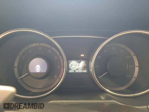 2013 Hyundai Sonata SE z VIN 5NPEC4AC4DH538044, wystawiony jako Copart lot #82606485 z przebiegiem 186 482 mil mil oraz Szkoda całkowita • Salvage title. Historia ofert i sprzedaży dostępna na DreamBid. Obrazek 9.