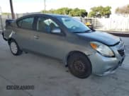 ✅ 2013 Nissan Versa SV • VIN: 3N1CN7AP5DL887965 • Lot: 90440145. Wystawiony na Copart z przebiegiem 118 082 mil. Bezpłatny archiwum sprzedaży aukcyjnych z USA i szczegółowy raport historii pojazdu na DreamBid. Zdjęcie 4.