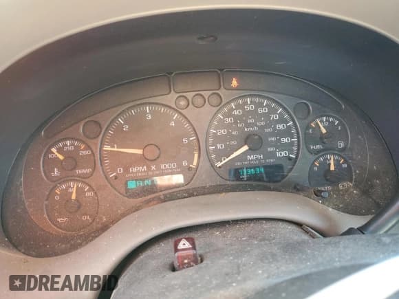 ✅ 2002 Chevrolet S-10 LS • VIN: 1GCDT19WX28158890 • Лот: 45664955. Опубликован ранее на Copart с пробегом 133 634 миль. Бесплатный доступ к архиву аукционных продаж из США и подробный отчёт об истории автомобиля на DreamBid. Изображение 9.