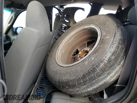 ✅ 2007 Jeep Liberty Sport • VIN: 1J4GL48K87W523917 • Lot: 54019645. Listed on Copart with 170,185 mi. Free auction sales archive from the USA and detailed vehicle history report at DreamBid. Image 12.