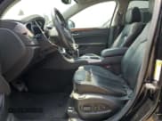 ✅ 2015 Cadillac SRX Premium Collection • VIN: 3GYFNGE3XFS573121 • Lot: 64599105. Wystawiony na Copart z przebiegiem 105 369 mil. Bezpłatny archiwum sprzedaży aukcyjnych z USA i szczegółowy raport historii pojazdu na DreamBid. Zdjęcie 7.