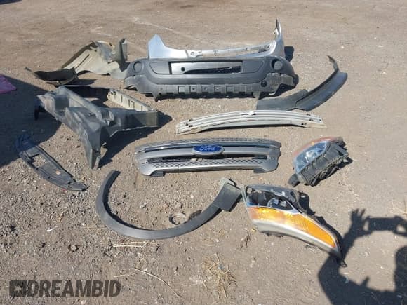 ✅ 2013 Ford Explorer • VIN: 1FM5K8B86DGA71634 • Lot: 43207685. Listed on IAAI with 202,671 mi. Free auction sales archive from the USA and detailed vehicle history report at DreamBid. Image 18.