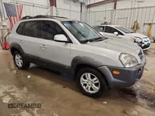 ✅ 2008 Hyundai Tucson SE • VIN: KM8JN12D78U770594 • Lot: 86880735. Wystawiony na Copart z przebiegiem 179 798 mil mil. Skorzystaj z bezpłatnego archiwum sprzedaży aukcyjnych z USA i zobacz szczegółowy raport historii pojazdu na DreamBid. Zdjęcie 4.