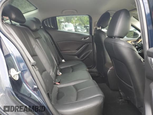 ✅ 2018 Mazda 3 Touring • VIN: 3MZBN1V30JM178683 • Лот: 80954255. Опубликован ранее на Copart с пробегом 146 227 миль. Бесплатный доступ к архиву аукционных продаж из США и подробный отчёт об истории автомобиля на DreamBid. Изображение 6.