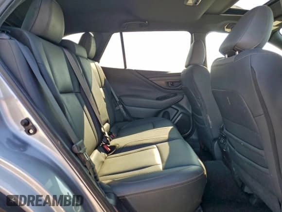 ✅ 2025 Subaru Outback Wilderness • VIN: 4S4BTGUD1S3223943 • Лот: 93631375. Опубликован ранее на Copart с пробегом 23 522 миль. Бесплатный доступ к архиву аукционных продаж из США и подробный отчёт об истории автомобиля на DreamBid. Изображение 11.