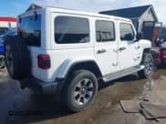 ✅ 2020 Jeep Wrangler Unlimited Sahara Altitude • VIN: 1C4HJXEG7LW196700 • Lot: 40932539. Wystawiony na IAAI z przebiegiem 110 891 mil. Bezpłatny archiwum sprzedaży aukcyjnych z USA i szczegółowy raport historii pojazdu na DreamBid. Zdjęcie 4.