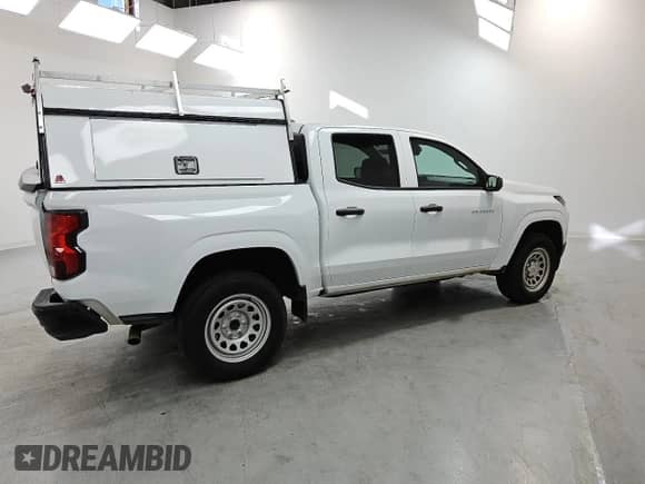 2024 Chevrolet Colorado 2WD Work Truck z VIN 1GCPSBEK3R1105525, wystawiony jako Copart lot #91316145 z przebiegiem 30 110 mil mil oraz Szkoda całkowita • Salvage title. Historia ofert i sprzedaży dostępna na DreamBid. Obrazek 3.