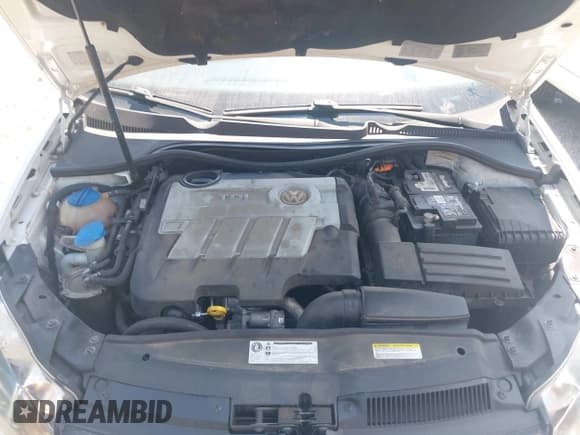 ✅ 2014 Volkswagen Jetta TDI w/Sunroof & Nav • VIN: 3VWPL7AJ0EM618720 • Lot: 42852137. Listed on IAAI with 114,956 mi. Free auction sales archive from the USA and detailed vehicle history report at DreamBid. Image 10.