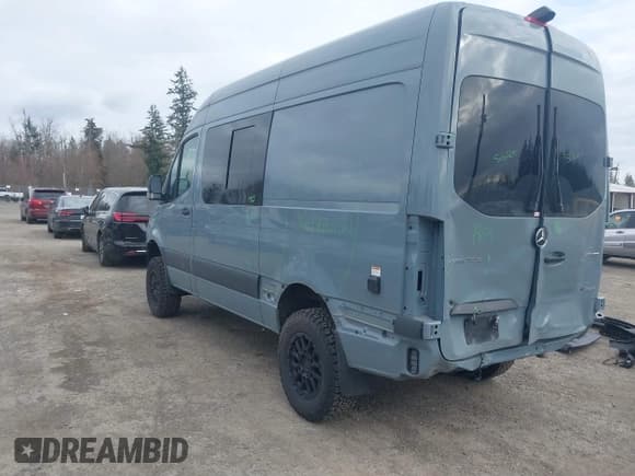 ✅ 2023 Mercedes-Benz Sprinter • VIN: W1W4NBVY8PT131445 • Лот: 41826124. Опубликован ранее на IAAI с пробегом 7 376 миль. Бесплатный доступ к архиву аукционных продаж из США и подробный отчёт об истории автомобиля на DreamBid. Изображение 3.