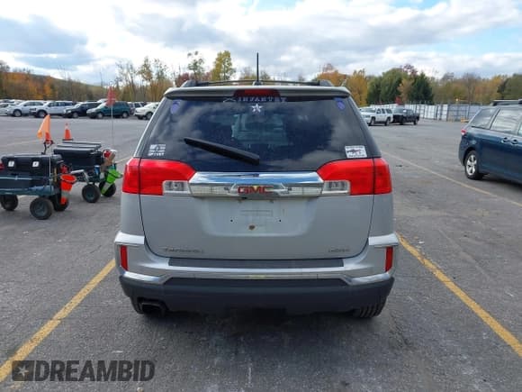 ✅ 2017 GMC Terrain SLE • VIN: 2GKFLTEK4H6331846 • Lot: 43594972. Wystawiony na IAAI z przebiegiem 160 762 mil. Bezpłatny archiwum sprzedaży aukcyjnych z USA i szczegółowy raport historii pojazdu na DreamBid. Zdjęcie 16.