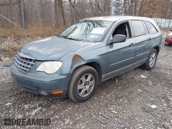 ✅ 2007 Chrysler Pacifica • VIN: 2A8GM48LX7R326101 • Lot: 43781781. Listed on IAAI with 181,157 mi. Free auction sales archive from the USA and detailed vehicle history report at DreamBid. Image 2.