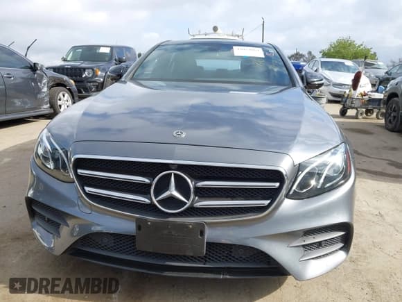 ✅ 2020 Mercedes-Benz E 350 • VIN: WDDZF8DB5LA711908 • Lot: 42074964. Listed on IAAI with 49,805 mi. Free auction sales archive from the USA and detailed vehicle history report at DreamBid. Image 12.