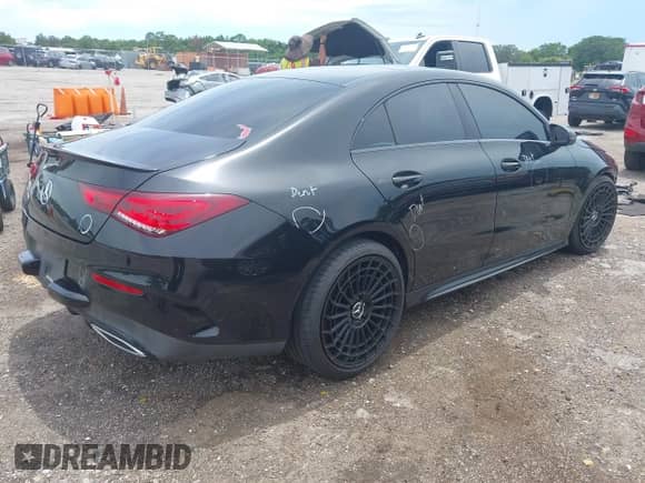 2020 Mercedes-Benz CLA 250 с VIN WDD5J4GB0LN040433, выставлен на аукционе IAAI как лот 42792524 с пробегом 62 419 миль миль и . История ставок и продаж доступна на DreamBid. Изображение 4.