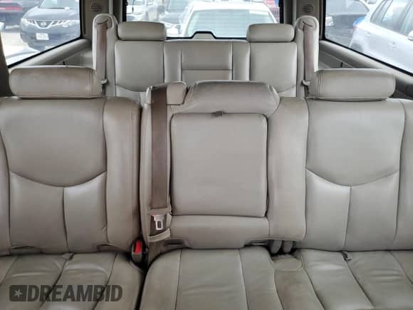 2005 Chevrolet Suburban LT с VIN 3GNEC16Z75G146317, выставлен на аукционе Copart как лот 79333874 с пробегом 296 562 миль миль и Чистый • Clean title. История ставок и продаж доступна на DreamBid. Изображение 10.