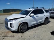 ✅ 2024 Hyundai Palisade Calligraphy • VIN: KM8R7DGE1RU756031 • Лот: 77303004. Опубликован ранее на Copart с пробегом 8 560 миль. Бесплатный доступ к архиву аукционных продаж из США и подробный отчёт об истории автомобиля на DreamBid. Изображение 1.