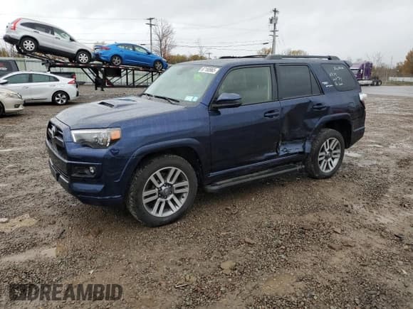 ✅ 2023 Toyota 4Runner TRD Sport • VIN: JTESU5JR0P6088011 • Lot: 87188965. Listed on Copart with 69,911 mi. Free auction sales archive from the USA and detailed vehicle history report at DreamBid. Image 1.