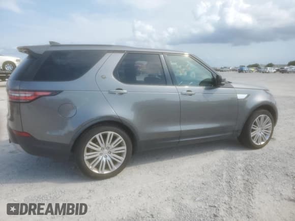 ✅ 2018 Land Rover Discovery HSE Luxury • VIN: SALRT2RKXJA055316 • Lot: 68126875. Listed on Copart with 127,719 mi. Free auction sales archive from the USA and detailed vehicle history report at DreamBid. Image 3.