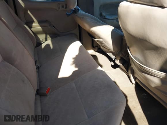 ✅ 2001 Toyota Tacoma PreRunner • VIN: 5TEGN92N91Z788372 • Lot: 41802743. Listed on IAAI with 218,746 mi. Free auction sales archive from the USA and detailed vehicle history report at DreamBid. Image 8.