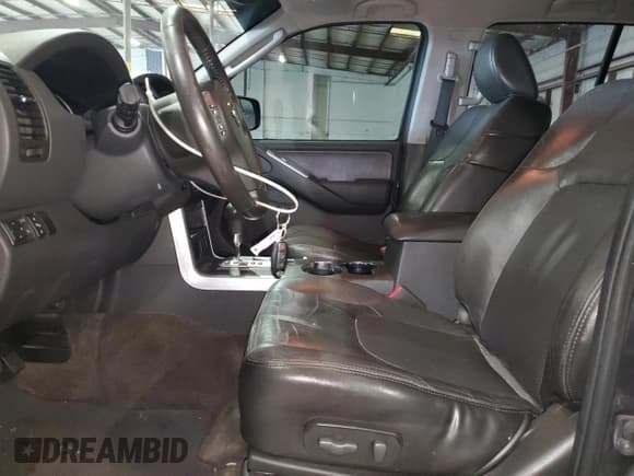 ✅ 2011 Nissan Pathfinder SV • VIN: 5N1AR1NN7BC621379 • Lot: 80108595. Wystawiony na Copart z przebiegiem 171 844 mil. Bezpłatny archiwum sprzedaży aukcyjnych z USA i szczegółowy raport historii pojazdu na DreamBid. Zdjęcie 7.