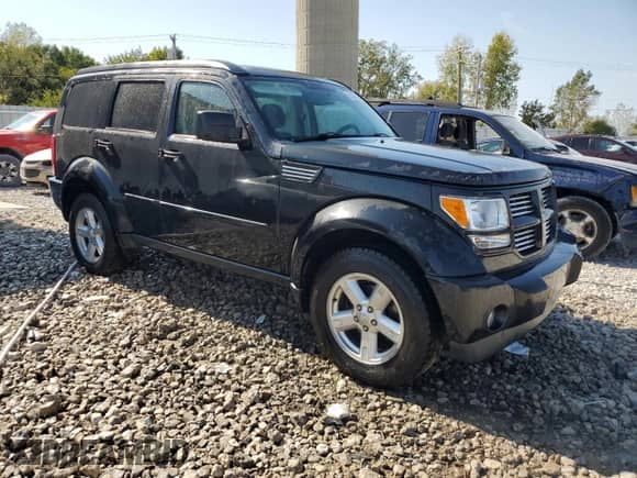 2011 Dodge Nitro Heat with VIN 1D4PU4GX9BW529513, listed as a Copart auction lot 73678794 with 174,108 mi miles and Clean title. Bid and sale history available at DreamBid. Image 4.
