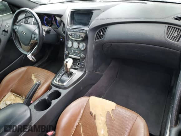 2013 Hyundai Genesis Coupe Track with VIN KMHHU6KJ3DU093400, listed as a Copart auction lot 84751264 with 171,595 mi miles and Salvage title. Bid and sale history available at DreamBid. Image 8.