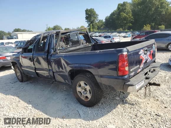 2006 Chevrolet Silverado 1500 LT1 с VIN 1GCEK19B56Z171972, выставлен на аукционе Copart как лот 69157794 с пробегом 285 815 миль миль и Списание • Salvage title. История ставок и продаж доступна на DreamBid. Изображение 2.