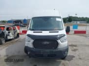 ✅ 2022 Ford Transit Cargo • VIN: 1FTBW3XG3NKA75296 • Lot: 43270753. Wystawiony na IAAI z przebiegiem 289 384 mil. Bezpłatny archiwum sprzedaży aukcyjnych z USA i szczegółowy raport historii pojazdu na DreamBid. Zdjęcie 12.