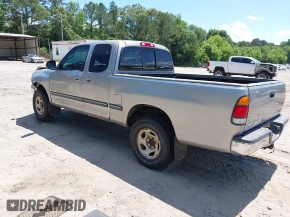 ✅ 2002 Toyota Tundra SR5 • VIN: 5TBRT34142S320420 • Lot: 42326118. Listed on IAAI with 314,508 mi. Free auction sales archive from the USA and detailed vehicle history report at DreamBid. Image 3.