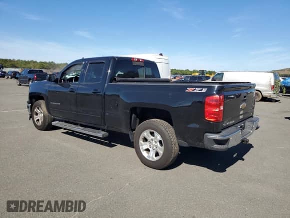 2015 Chevrolet Silverado 1500 LT z VIN 1GCVKREC3FZ225928, wystawiony jako Copart lot #84655545 z przebiegiem 54 109 mil mil oraz Szkoda całkowita • Salvage title. Historia ofert i sprzedaży dostępna na DreamBid. Obrazek 2.