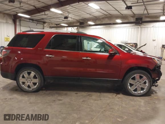 ✅ 2017 GMC Acadia Limited • VIN: 1GKKRSKD9HJ188571 • Lot: 43160182. Wystawiony na IAAI z przebiegiem 137 149 mil. Bezpłatny archiwum sprzedaży aukcyjnych z USA i szczegółowy raport historii pojazdu na DreamBid. Zdjęcie 14.