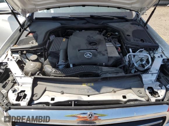 ✅ 2018 Mercedes-Benz E 300 • VIN: WDDZF4JB6JA353972 • Лот: 71076845. Опубликован ранее на Copart с пробегом 76 620 миль. Бесплатный доступ к архиву аукционных продаж из США и подробный отчёт об истории автомобиля на DreamBid. Изображение 11.