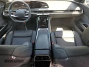 ✅ 2024 Lucid Air Pure • VIN: 50EA1PGA6RA004761 • Lot: 58267915. Wystawiony na Copart z przebiegiem 6 913 mil. Bezpłatny archiwum sprzedaży aukcyjnych z USA i szczegółowy raport historii pojazdu na DreamBid. Zdjęcie 8.