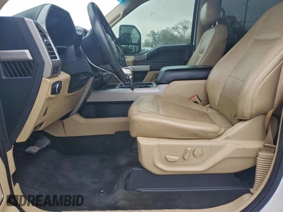 ✅ 2017 Ford F-250 Lariat • VIN: 1FT7W2BTXHEC40610 • Lot: 95947835. Wystawiony na Copart z przebiegiem 208 897 mil. Bezpłatny archiwum sprzedaży aukcyjnych z USA i szczegółowy raport historii pojazdu na DreamBid. Zdjęcie 7.
