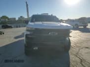 ✅ 2022 Chevrolet Silverado 1500 LT Trail Boss • VIN: 1GCPYFEL8NZ134139 • Lot: 87380545. Wystawiony na Copart z przebiegiem 33 312 mil. Bezpłatny archiwum sprzedaży aukcyjnych z USA i szczegółowy raport historii pojazdu na DreamBid. Zdjęcie 13.