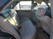 ✅ 1994 Mercedes-Benz 400 E • VIN: WDBEA34E8RC032408 • Lot: 43827975. Wystawiony na Copart z przebiegiem 122 130 mil. Bezpłatny archiwum sprzedaży aukcyjnych z USA i szczegółowy raport historii pojazdu na DreamBid. Zdjęcie 10.