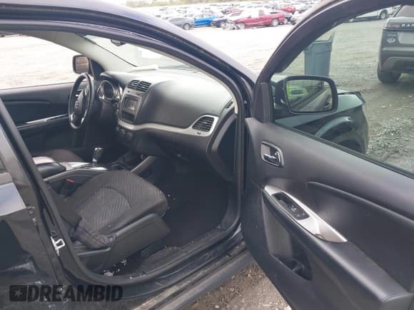 ✅ 2015 Dodge Journey American Value • VIN: 3C4PDCABXFT600296 • Лот: 43387282. Опубликован ранее на IAAI с пробегом 98 029 миль. Бесплатный доступ к архиву аукционных продаж из США и подробный отчёт об истории автомобиля на DreamBid. Изображение 5.