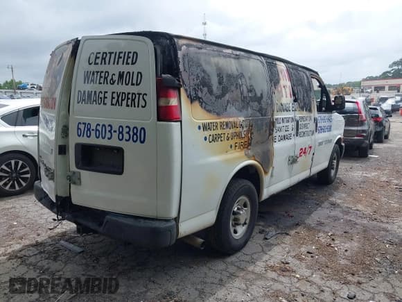 ✅ 2011 Chevrolet Express Cargo • VIN: 1GCWGFCG7B1187168 • Лот: 42423425. Опубликован ранее на IAAI с пробегом Не указан. Бесплатный доступ к архиву аукционных продаж из США и подробный отчёт об истории автомобиля на DreamBid. Изображение 4.