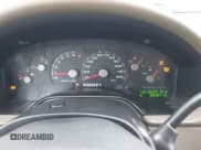 ✅ 2005 Ford Explorer XLT • VIN: 1FMZU73K95ZA63890 • Lot: 41712414. Wystawiony na IAAI z przebiegiem 256 387 mil. Bezpłatny archiwum sprzedaży aukcyjnych z USA i szczegółowy raport historii pojazdu na DreamBid. Zdjęcie 7.