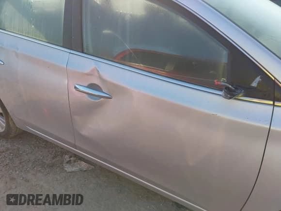 ✅ 2014 Nissan Sentra S • VIN: 1N4AB7AP0EN854893 • Lot: 42522429. Listed on IAAI with 168,595 mi. Free auction sales archive from the USA and detailed vehicle history report at DreamBid. Image 6.