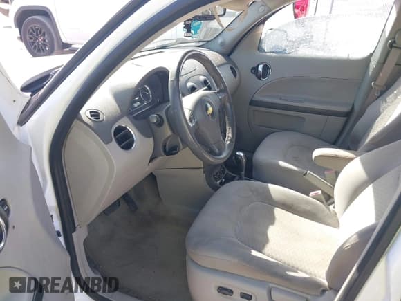 ✅ 2006 Chevrolet HHR LT • VIN: 3GNDA23P06S624439 • Lot: 42078559. Listed on IAAI with 272,915 mi. Free auction sales archive from the USA and detailed vehicle history report at DreamBid. Image 5.